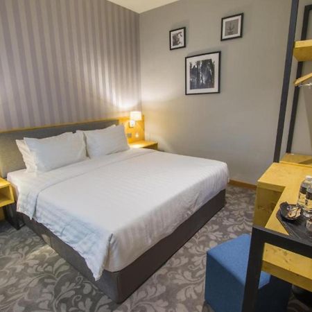 Redpine Boutique Hotel Секудаи Экстерьер фото