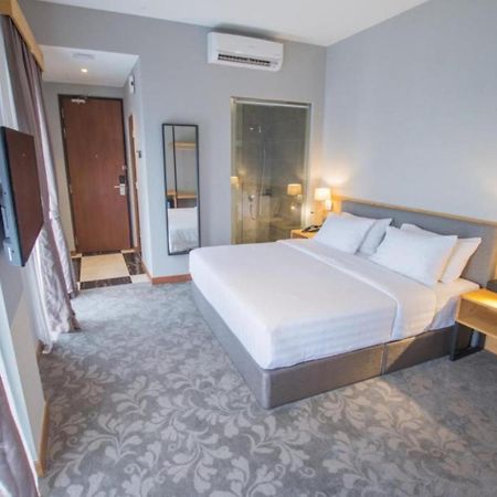 Redpine Boutique Hotel Секудаи Экстерьер фото
